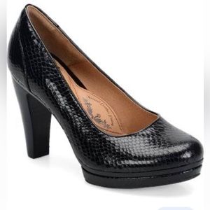 Sofft Black Textured Heels